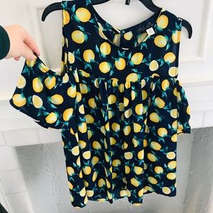 Cold shoulder lemon blouse!